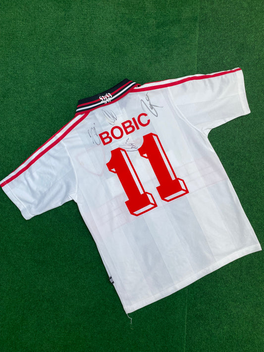 VFB STUTTGART - 1996/1997 - SIGNED BOBIC - HOME KIT - XS