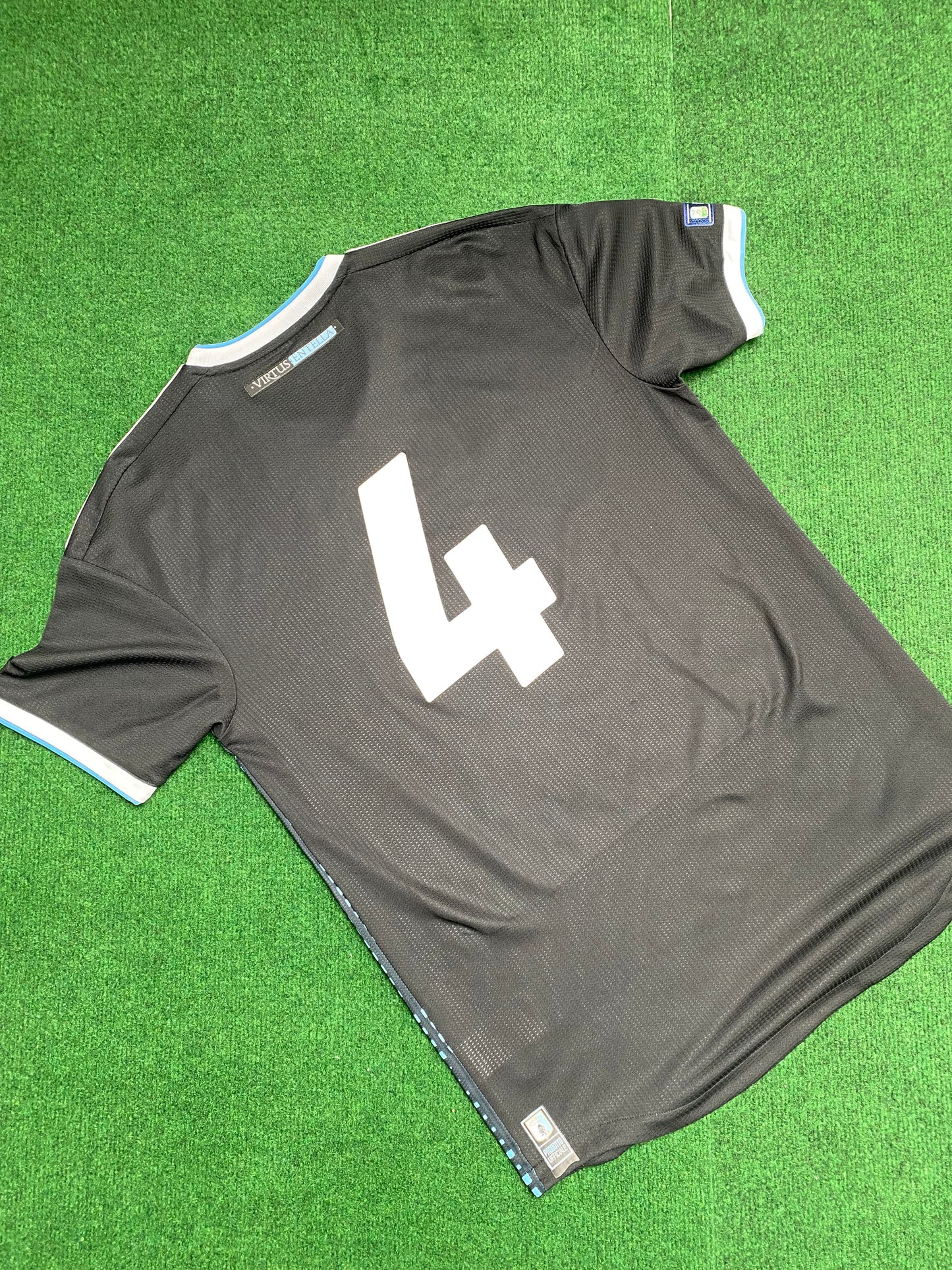 VIRTUS ENTELLA - 2019/2020 - AWAY KIT - M