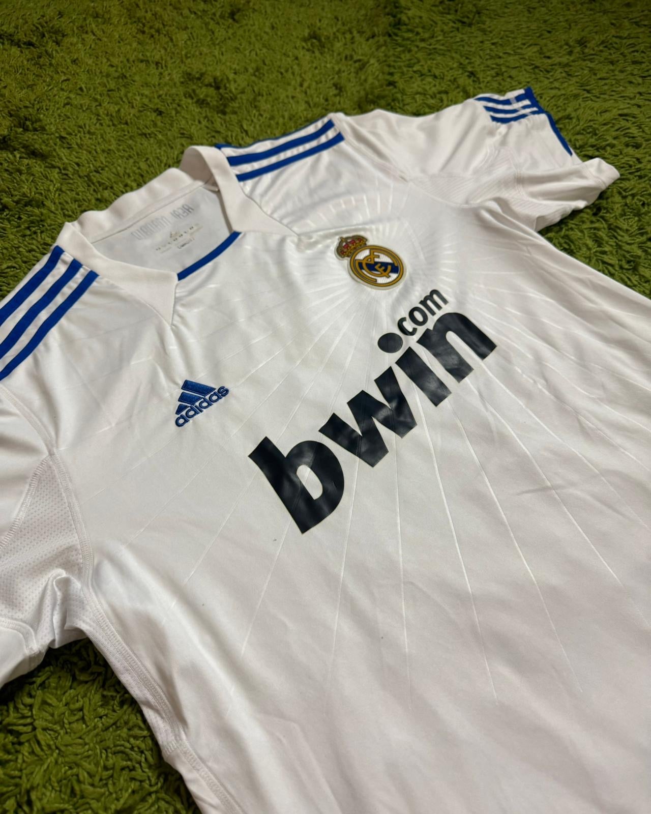 REAL MADRID - 2010/2011 - SERGIO RAMOS - HOME KIT - M