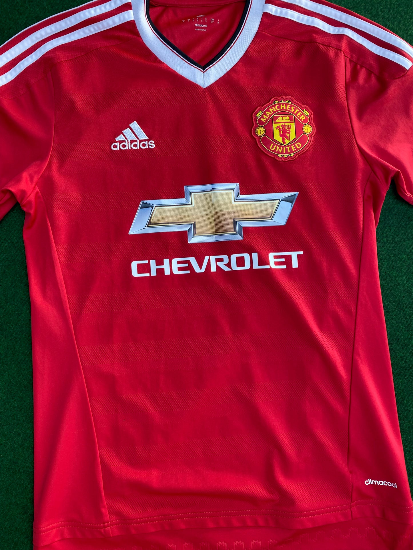 MANCHESTER UNITED - 2015/2016 - HOME KIT - S