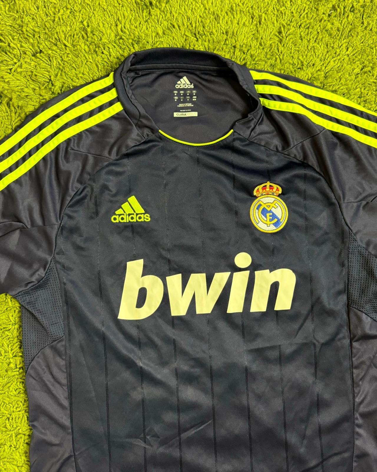 REAL MADRID - 2012/2013 - AWAY KIT - M