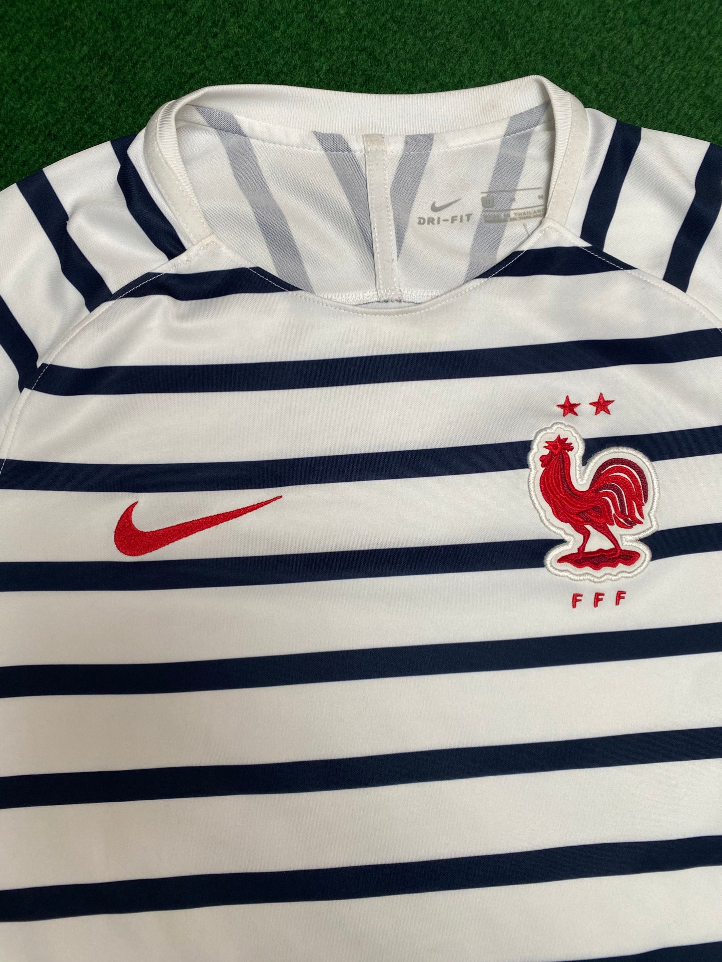 FRANCE - 2011 - AWAY KIT - M