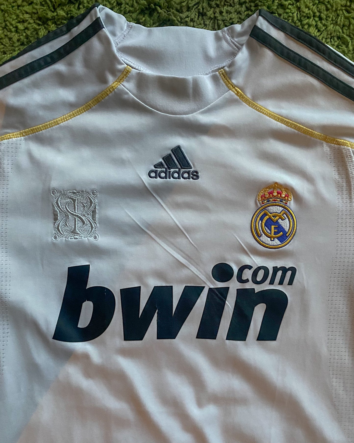 REAL MADRID - 2009/2010 - CHAMPIONS LEAGUE HOME KIT - L