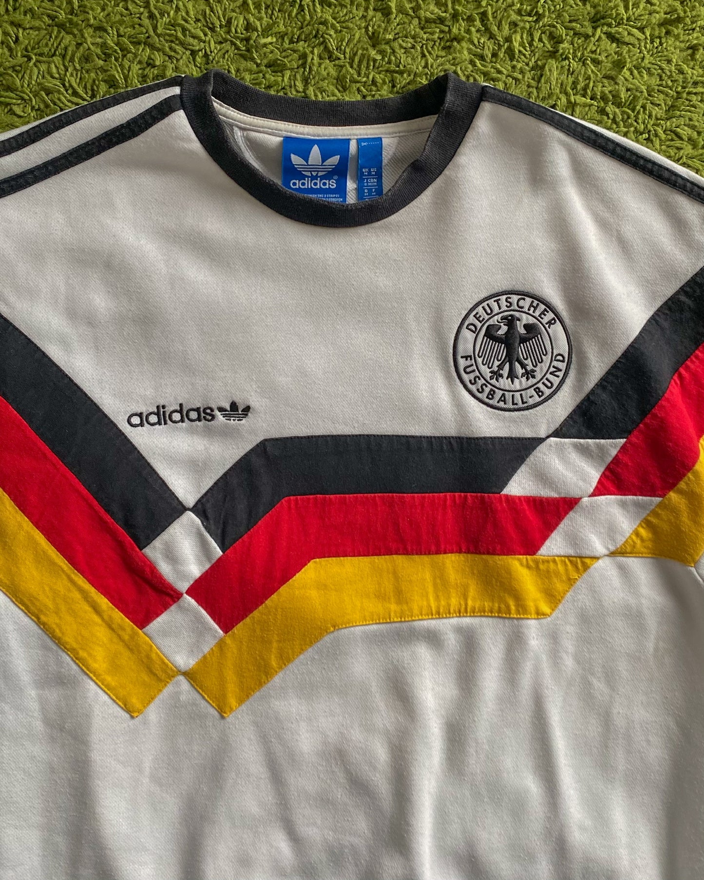 GERMANY - EURO 1996 OFFICIAL REMAKE - SWEATER - M