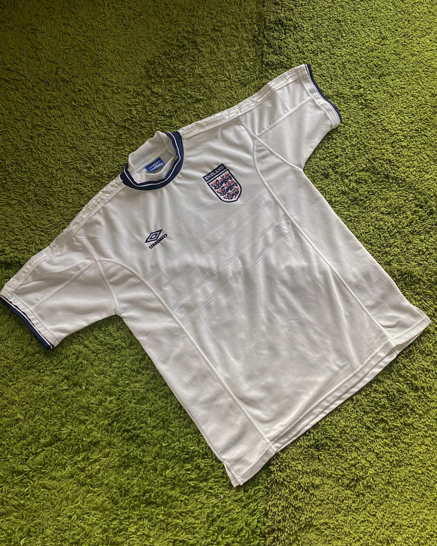 ENGLAND - EURO 2000 - HOME KIT - L