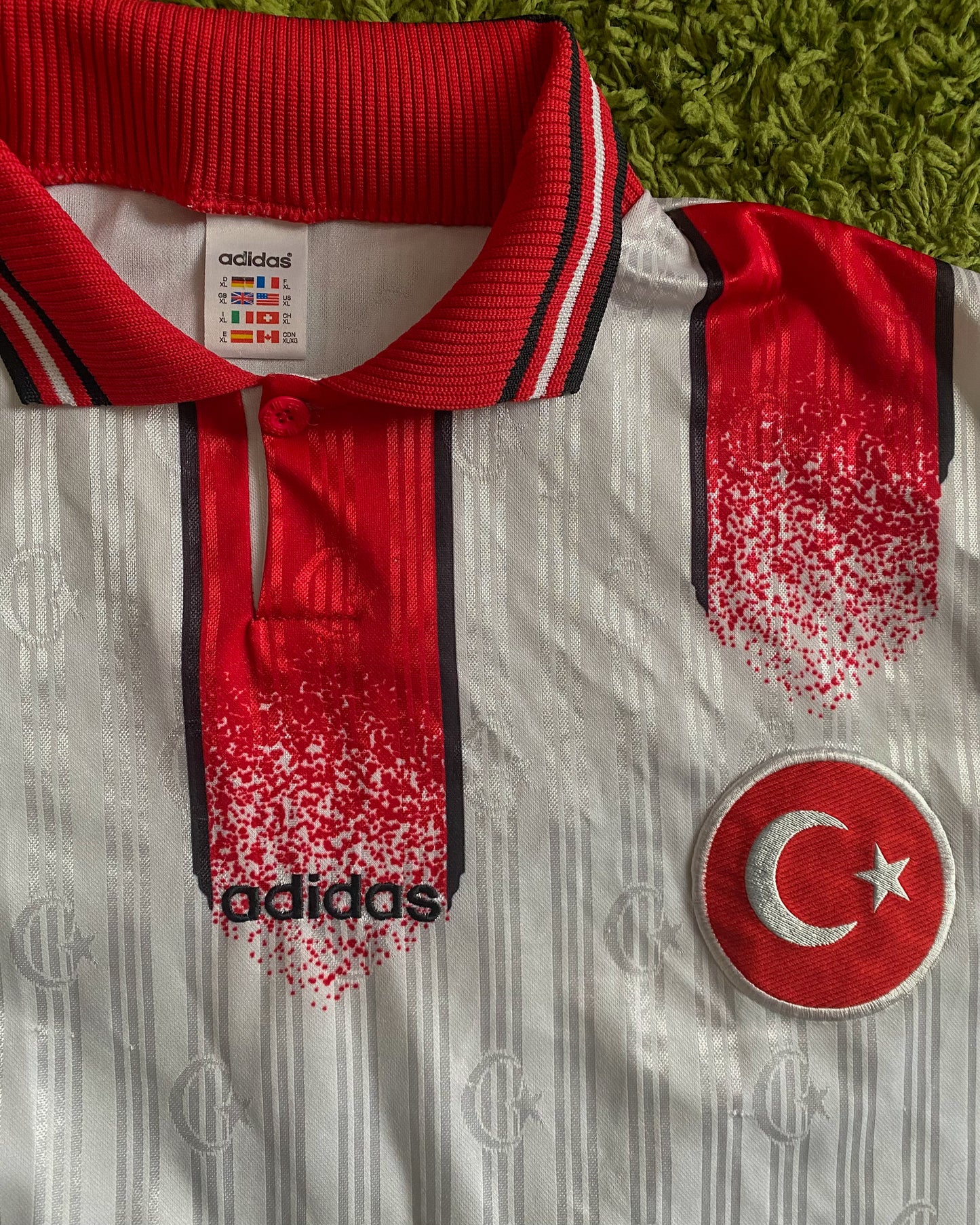 TURKEY - EURO 1996 - AWAY KIT - XL