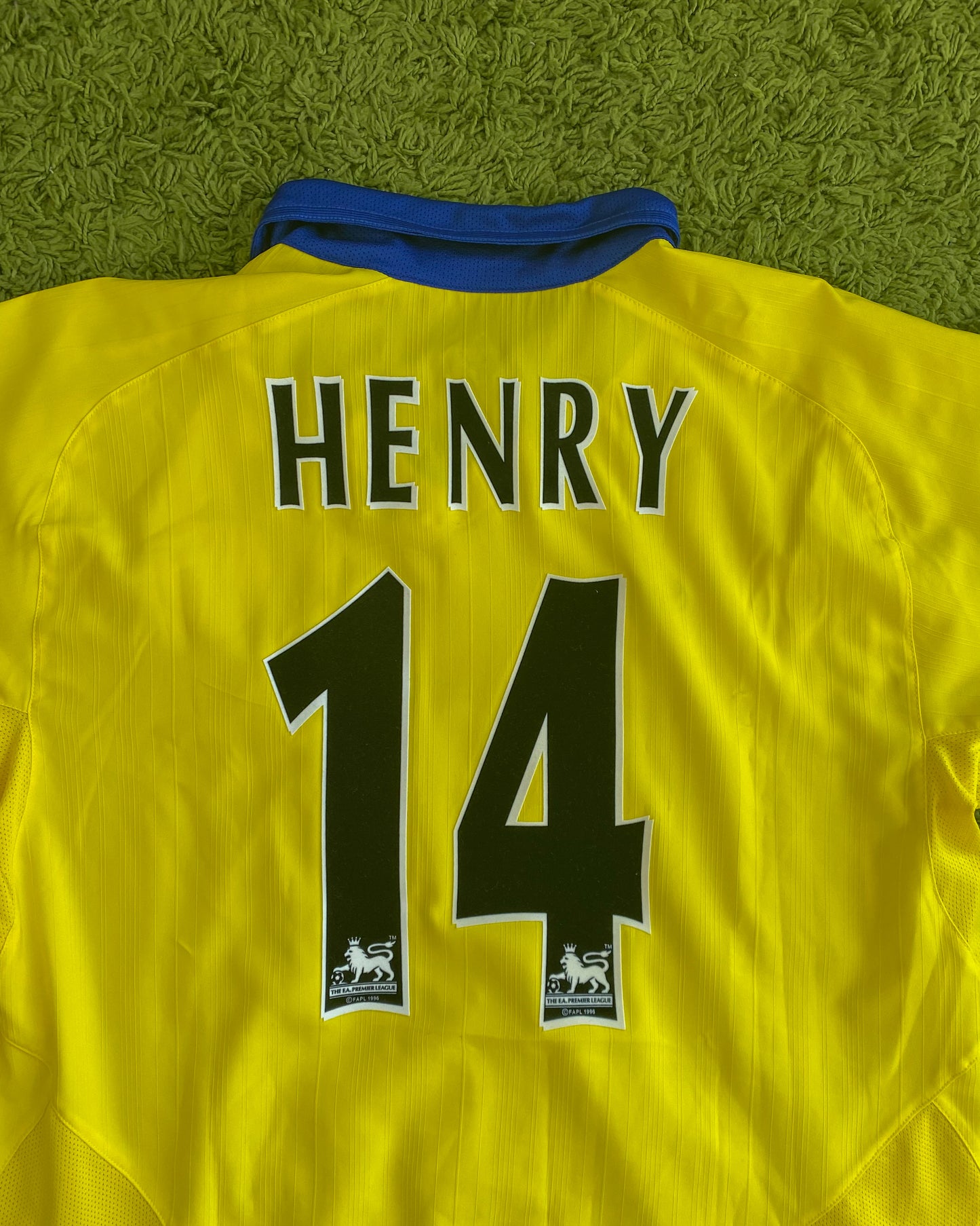 ARSENAL FC - 2003/2004 - THIERRY HENRY -AWAY KIT - XL