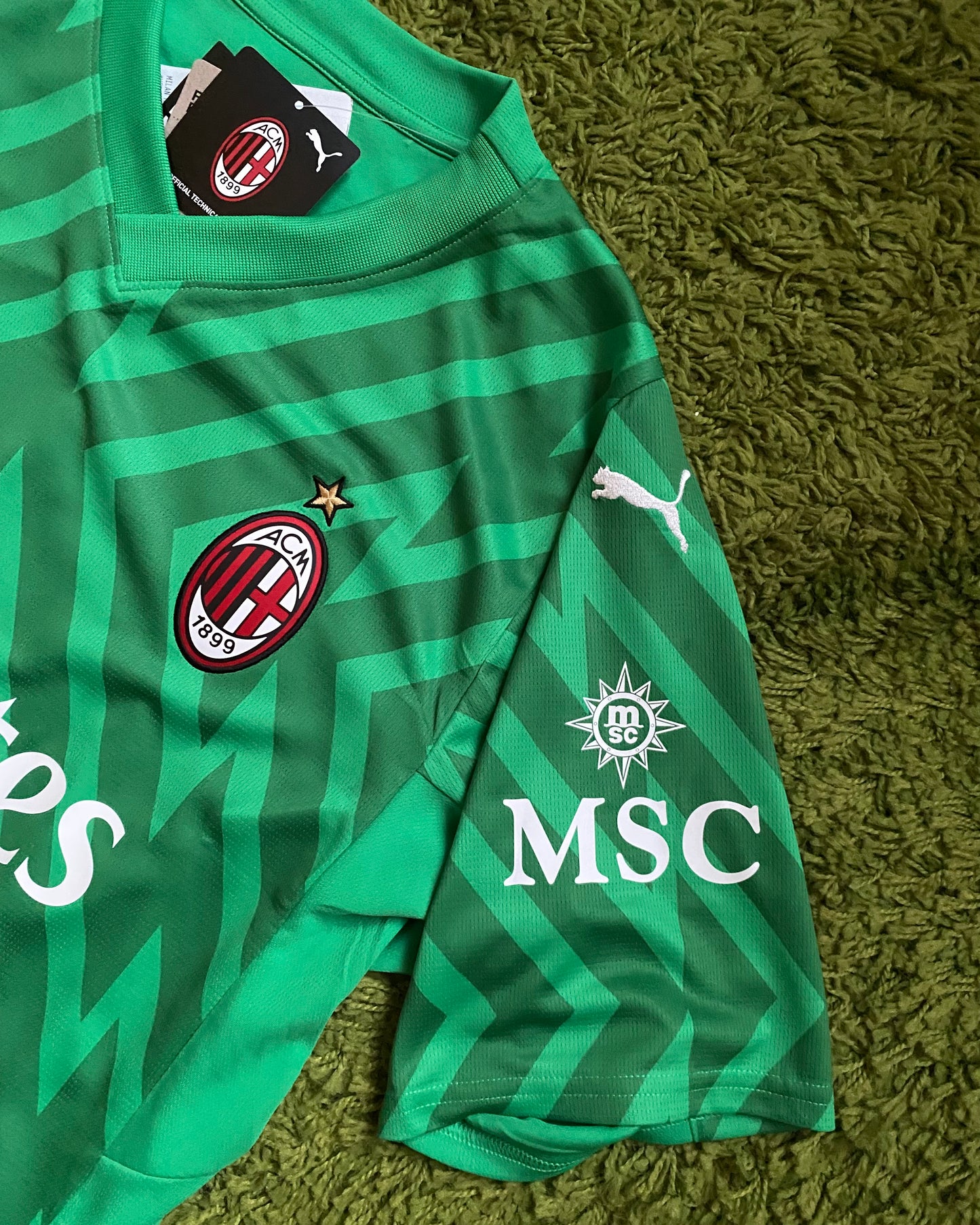 AC MILAN - 2023/2024 - GIROUD - LIMITED EDITION GOALKEEPER KIT - BNWT - L