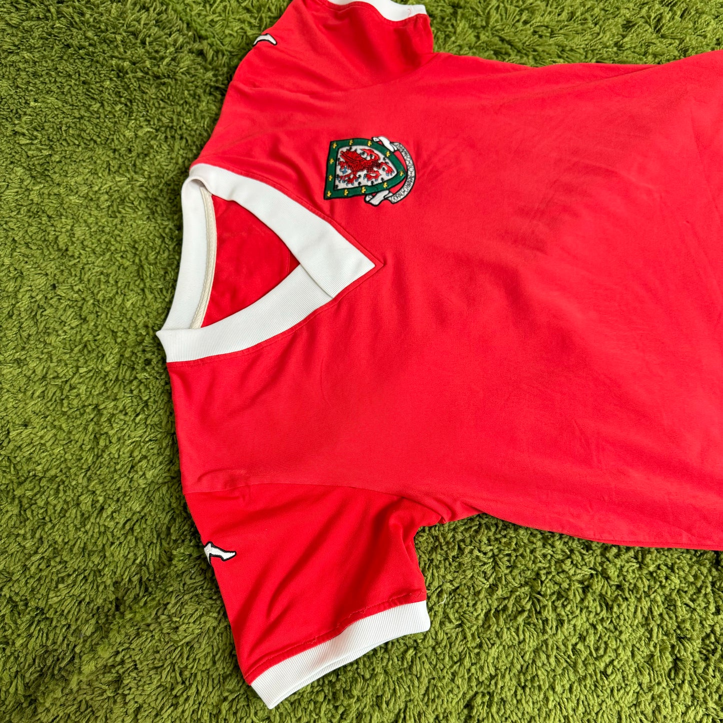 WALES - WORLD CUP 2006 - HOME KIT - M