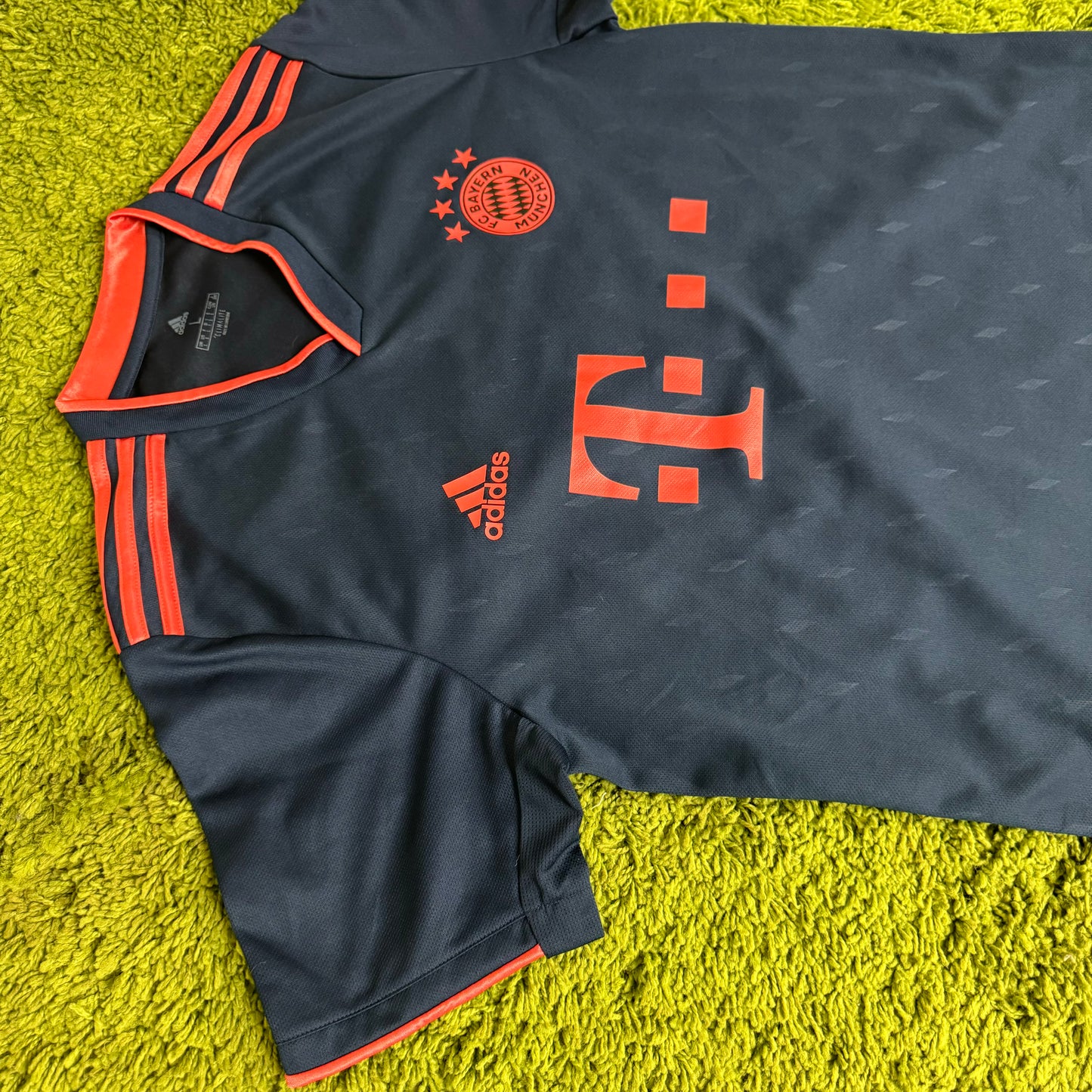 BAYERN MUNCHEN FC - 2019/2020 - THIRD KIT - L