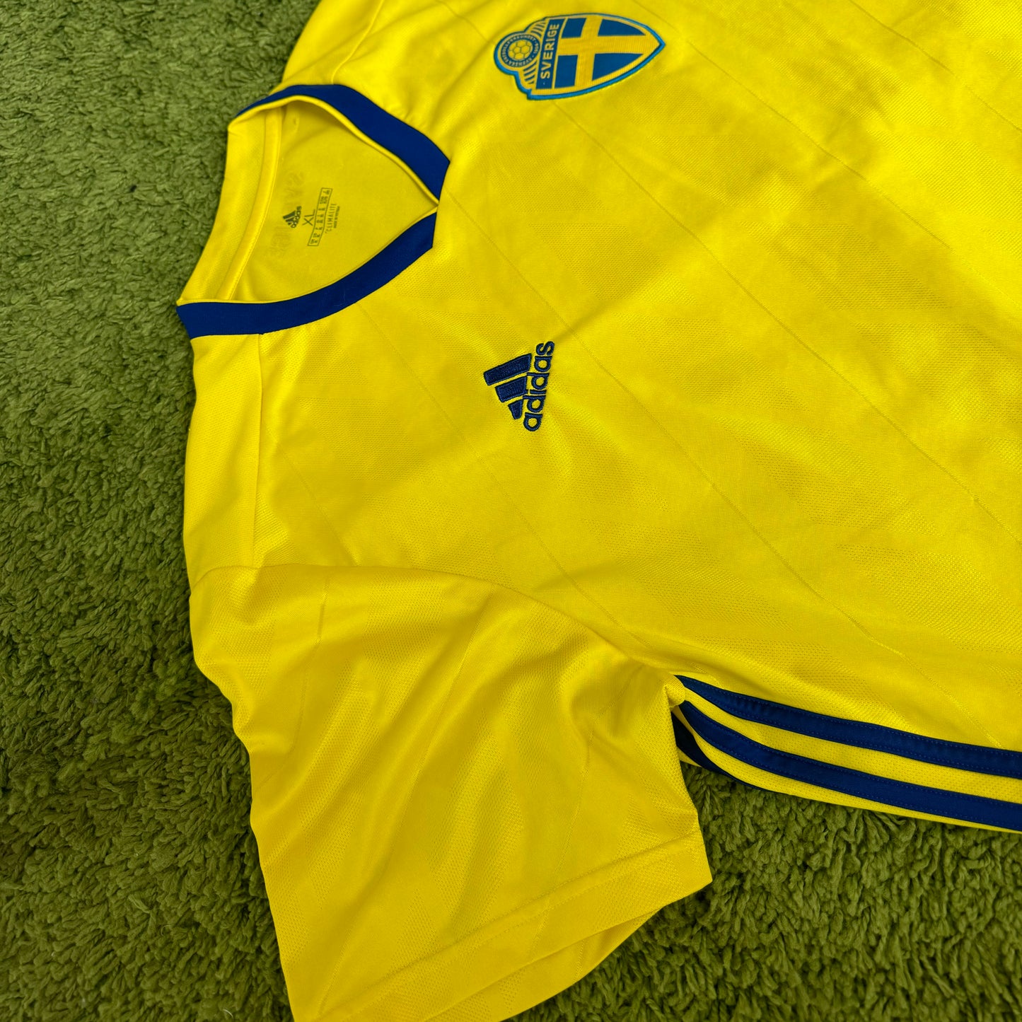 SWEDEN - WORLD CUP 2018 -  HOME KIT - XL