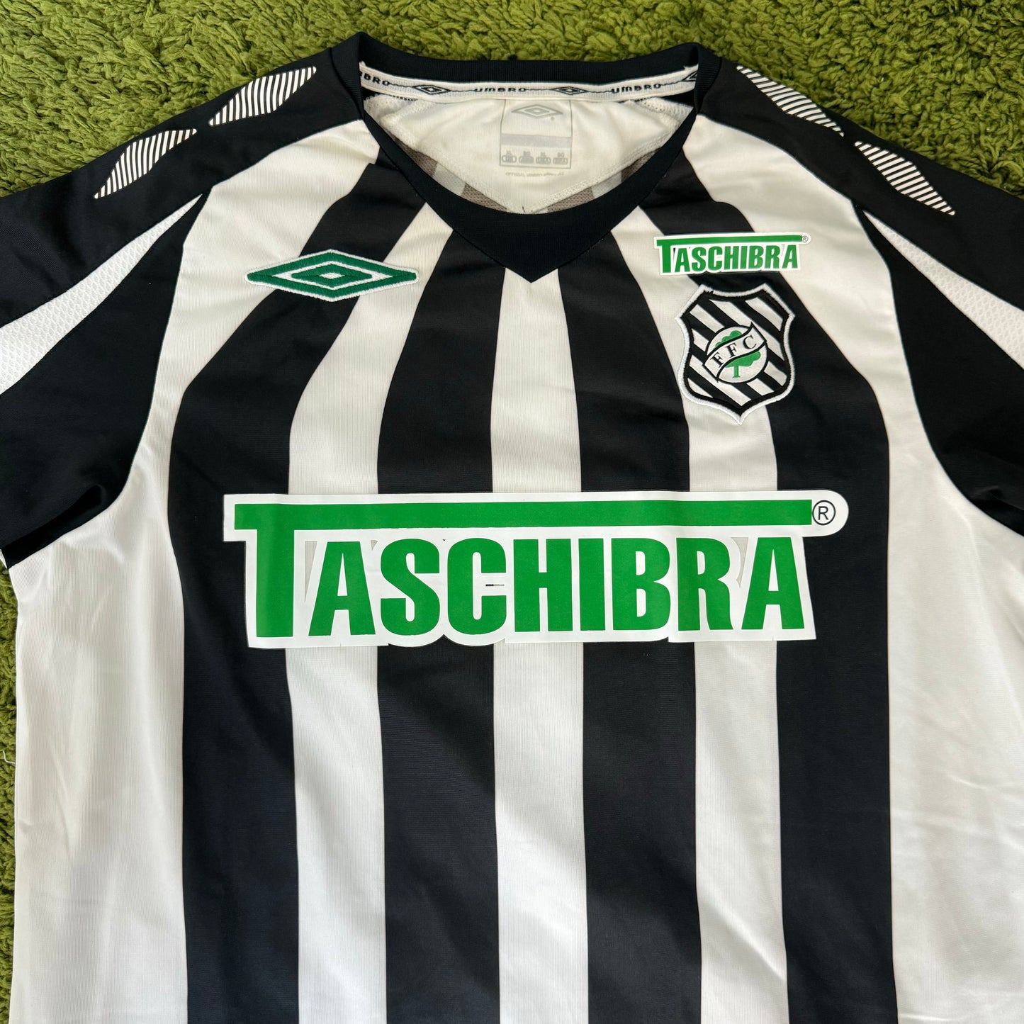 FIGUEIRENSE FC - 2008 - HOME KIT - XL